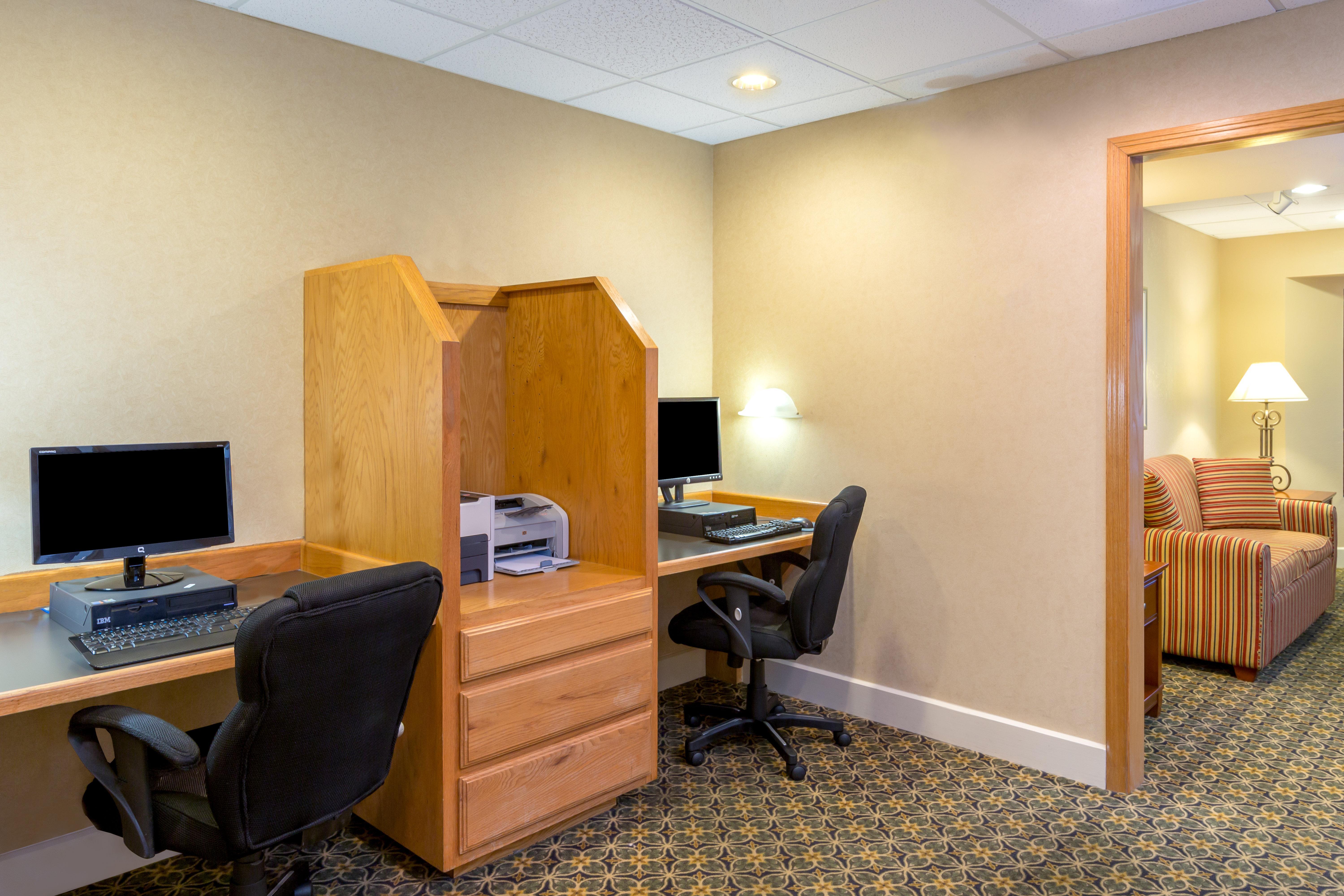 Staybridge Suites - Brownsville By Ihg Екстериор снимка